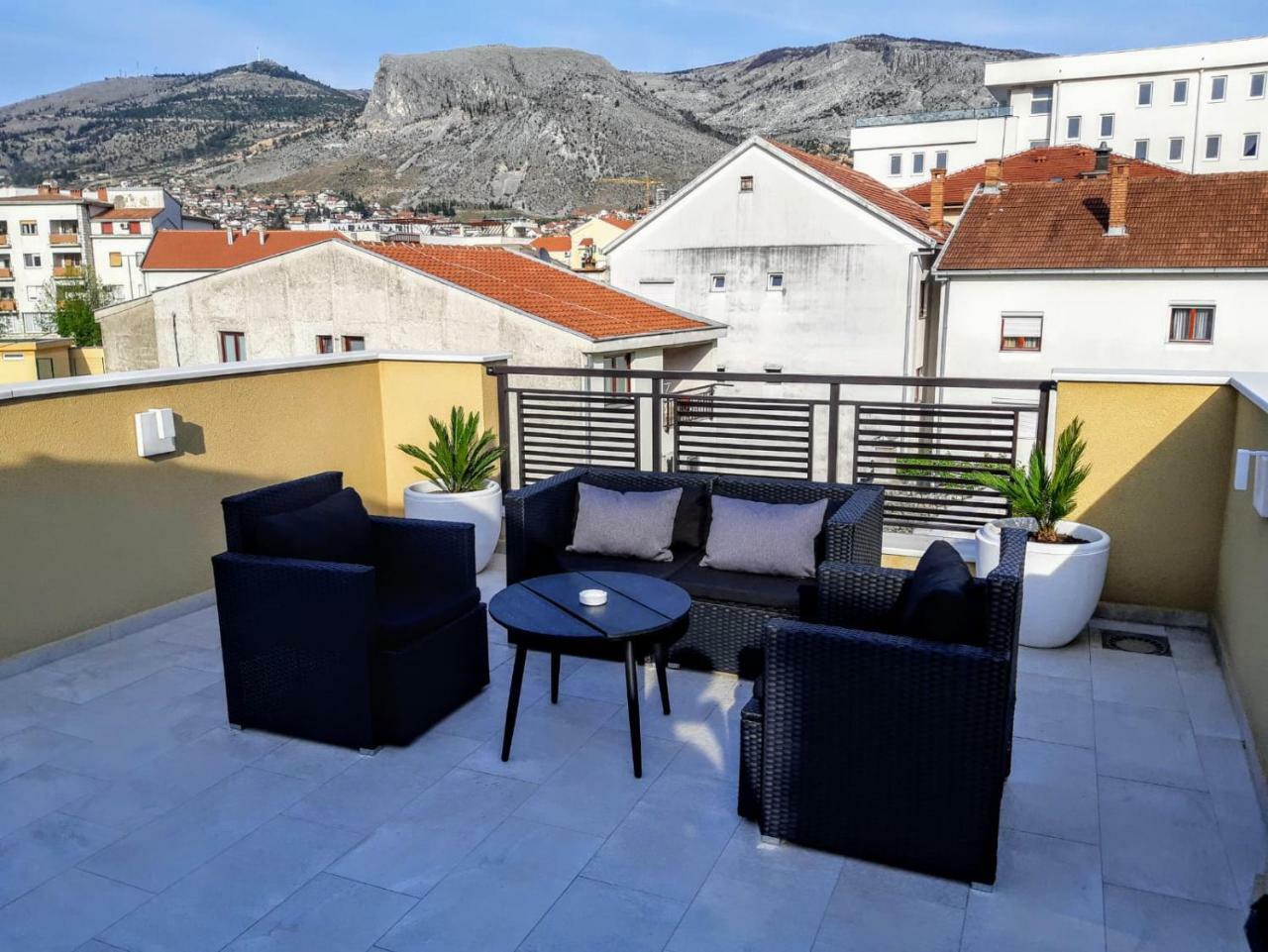 City Center Apartments Mostar Bagian luar foto